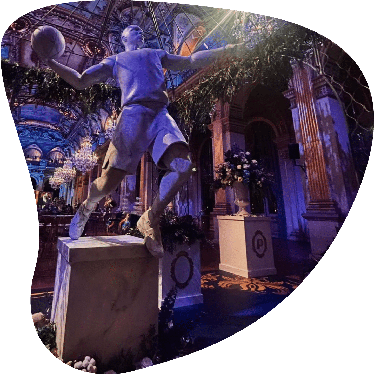 escultura-gigante-artesanos-garcia-baloncesto